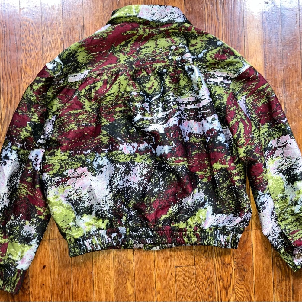 Abstract Patterned Jacket - Picture 3 of 3